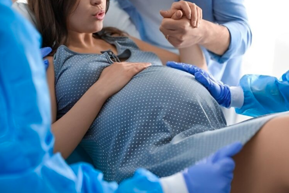Dấu hiệu chuyển dạ thật và giả khác nhau như thế nào?